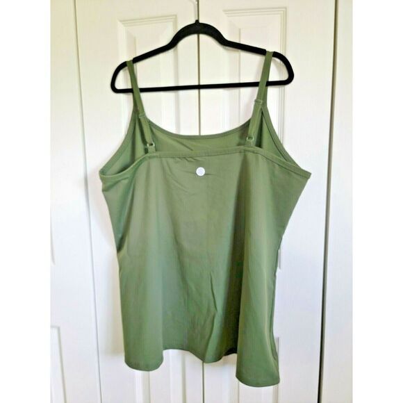 Torrid Active Size 4 Tank Top Olive Green Sleeveless‎ Stretch Adjustable Straps - Picture 2 of 4